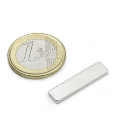 Q-25-06-02-SN, Parallélépipède magnétique 25 x 6 x 2 mm, néodyme, 45SH, nickelé
